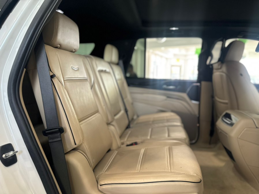 2024 Cadillac Escalade Premium Luxury - Photo 24