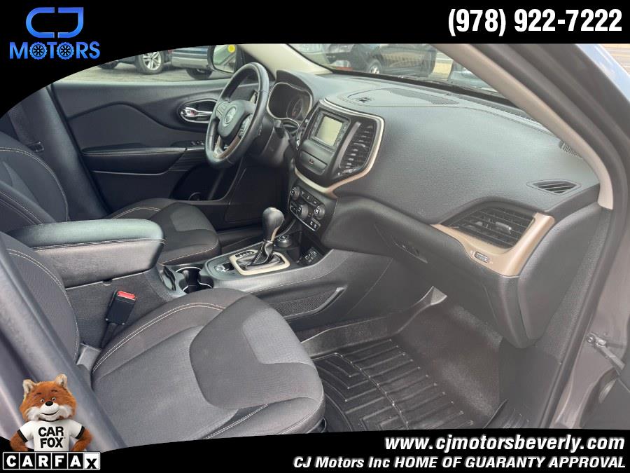 2015 Jeep Cherokee Altitude - Photo 12
