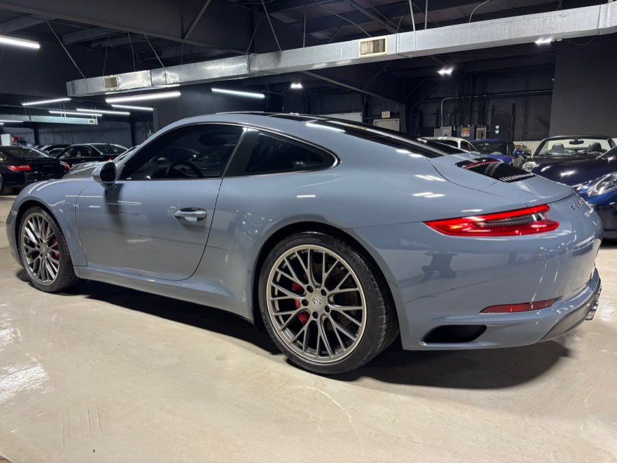 2017 Porsche 911 Carrera S Coupe's photo