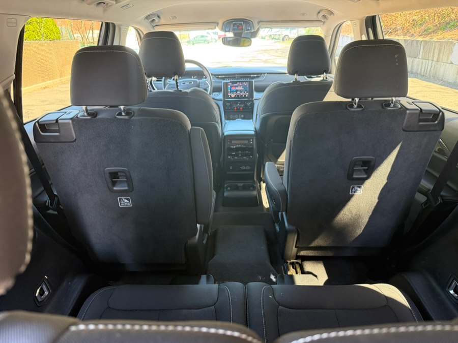 2022 Jeep Grand Cherokee L Laredo - Photo 17