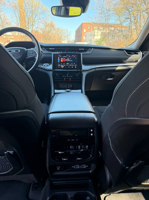 2022 Jeep Grand Cherokee L Laredo - Photo 32