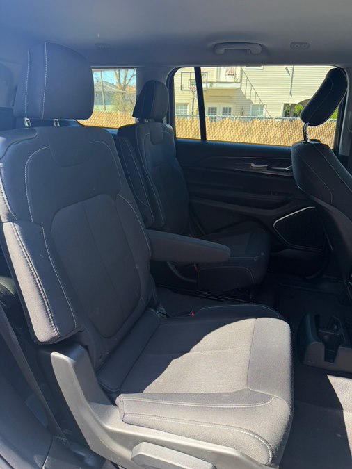 2022 Jeep Grand Cherokee L Laredo - Photo 21