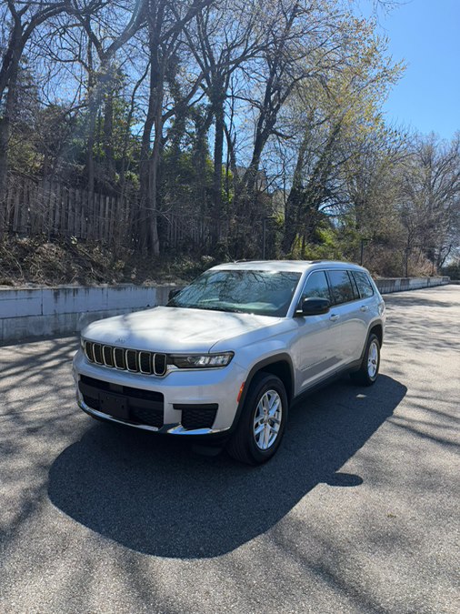 2022 Jeep Grand Cherokee L Laredo - Photo 2
