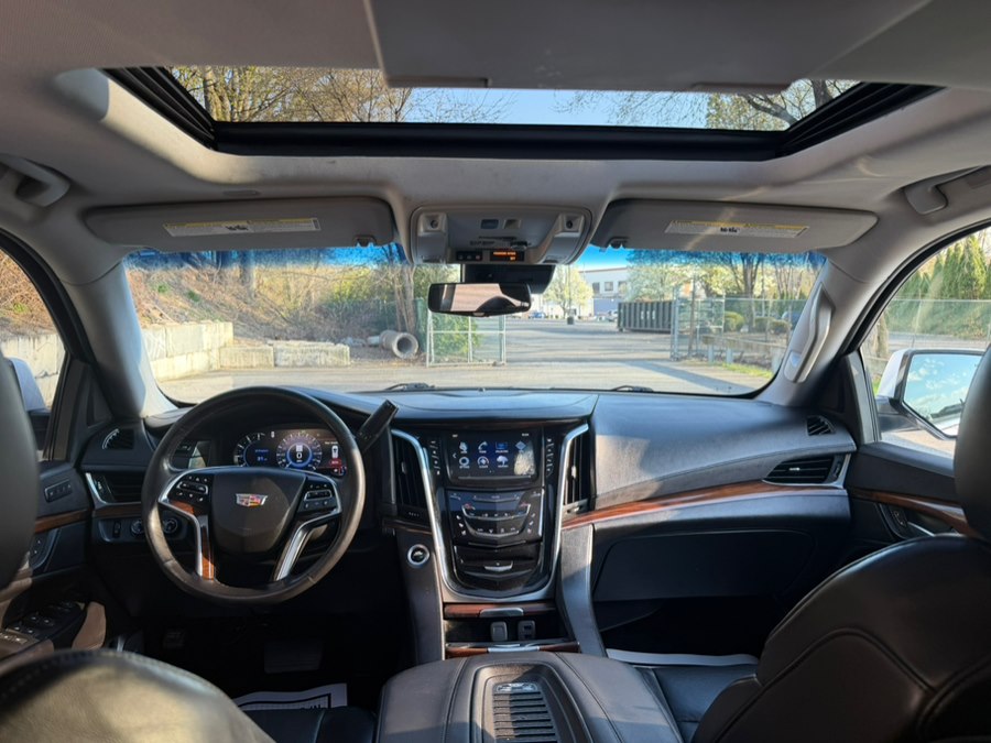 2018 Cadillac Escalade Luxury - Photo 32