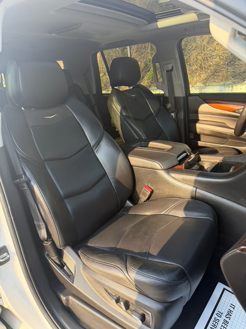 2018 Cadillac Escalade Luxury - Photo 26