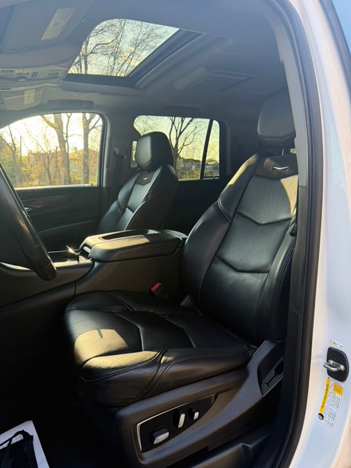 2018 Cadillac Escalade Luxury - Photo 35