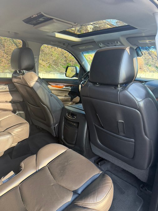 2018 Cadillac Escalade Luxury - Photo 19