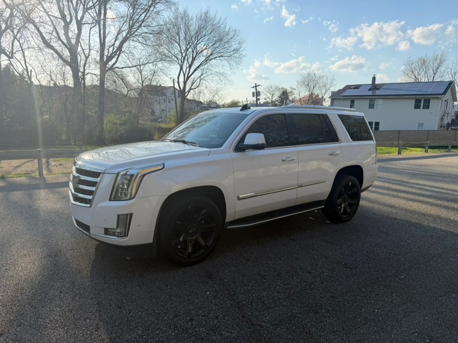 2018 Cadillac Escalade Luxury - Photo 3
