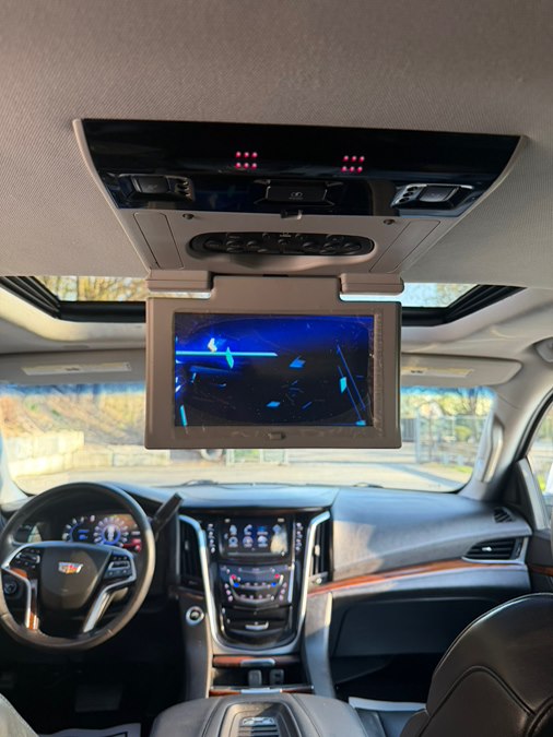 2018 Cadillac Escalade Luxury - Photo 31