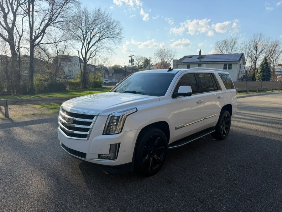 2018 Cadillac Escalade Luxury - Photo 2