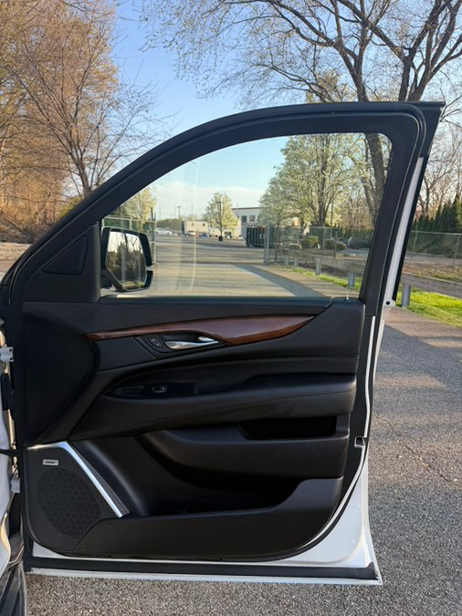 2018 Cadillac Escalade Luxury - Photo 24