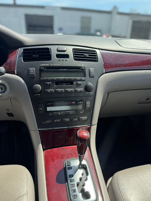 2004 Lexus ES 330 - Photo 10