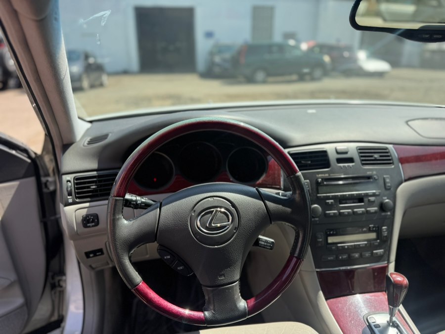 2004 Lexus ES 330 - Photo 9