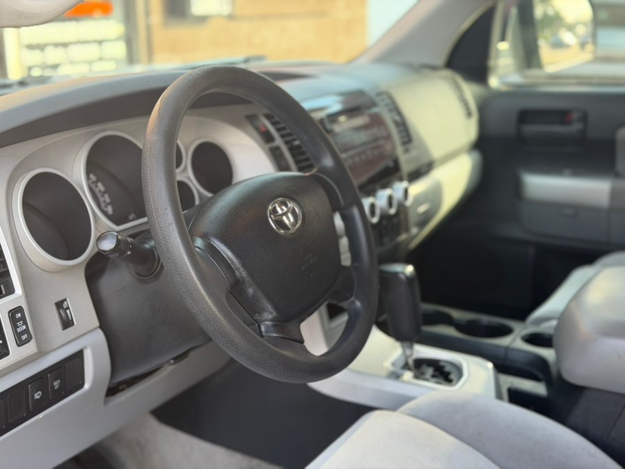 2008 Toyota Sequoia SR5 - Photo 13