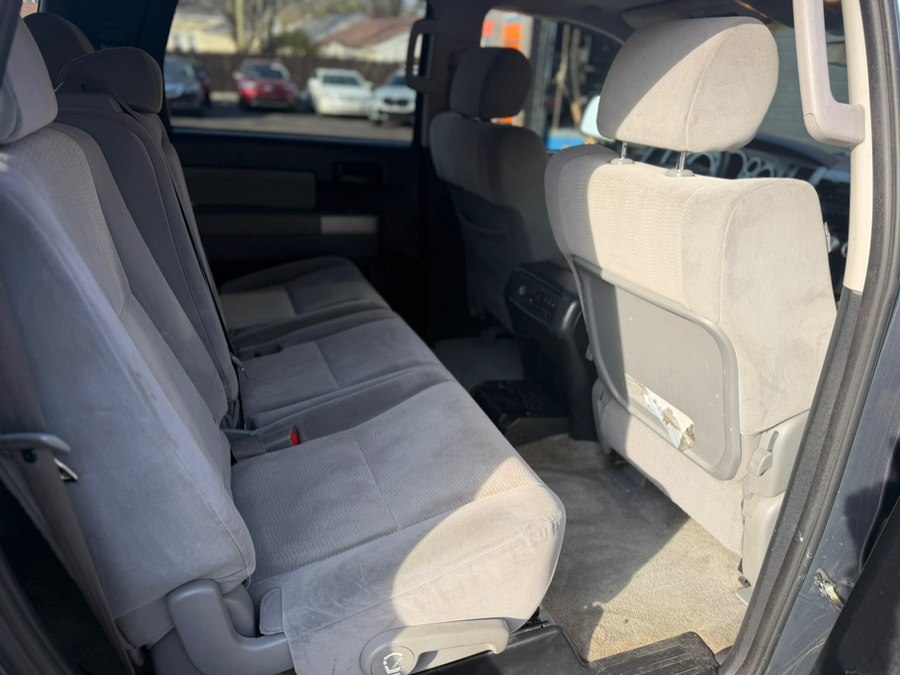 2008 Toyota Sequoia SR5 - Photo 9