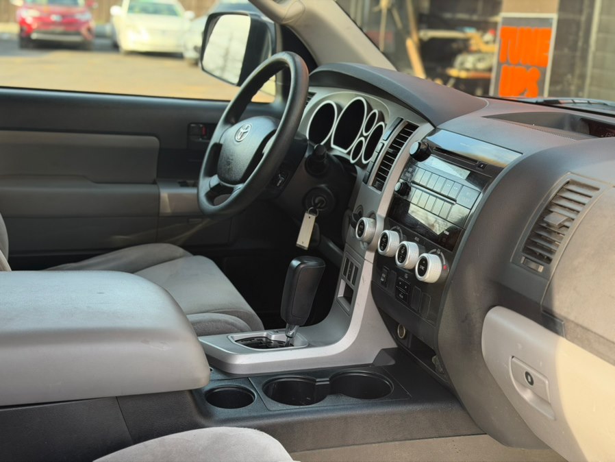 2008 Toyota Sequoia SR5 - Photo 8