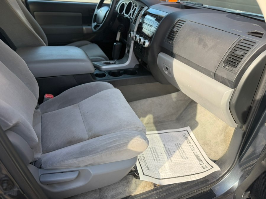 2008 Toyota Sequoia SR5 - Photo 7