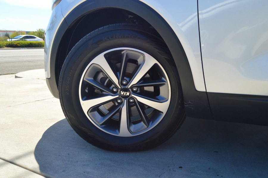 2020 Kia Sorento LX - Photo 9