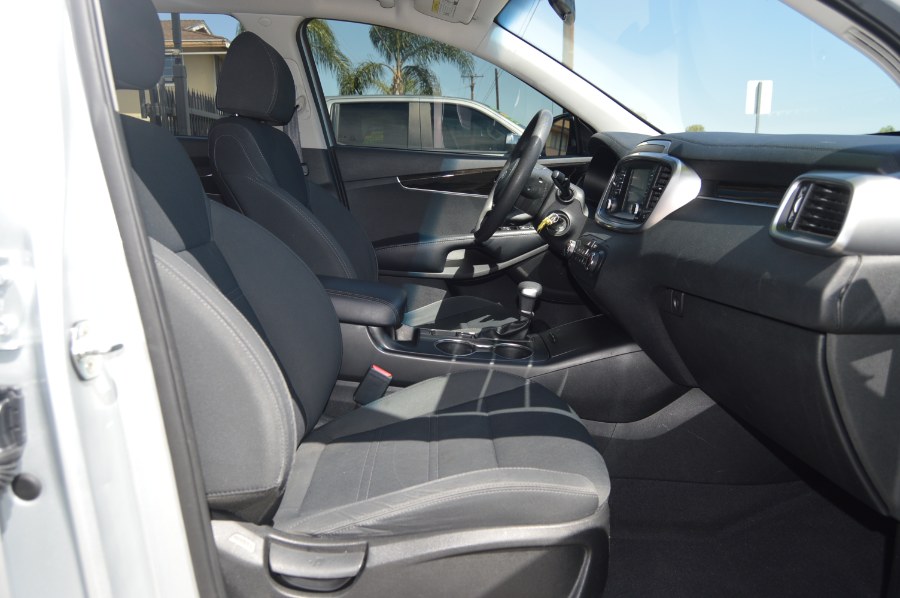 2020 Kia Sorento LX - Photo 21