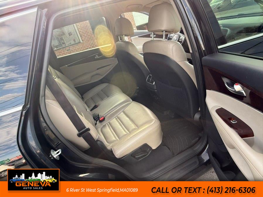 2017 Kia Sorento LX - Photo 11