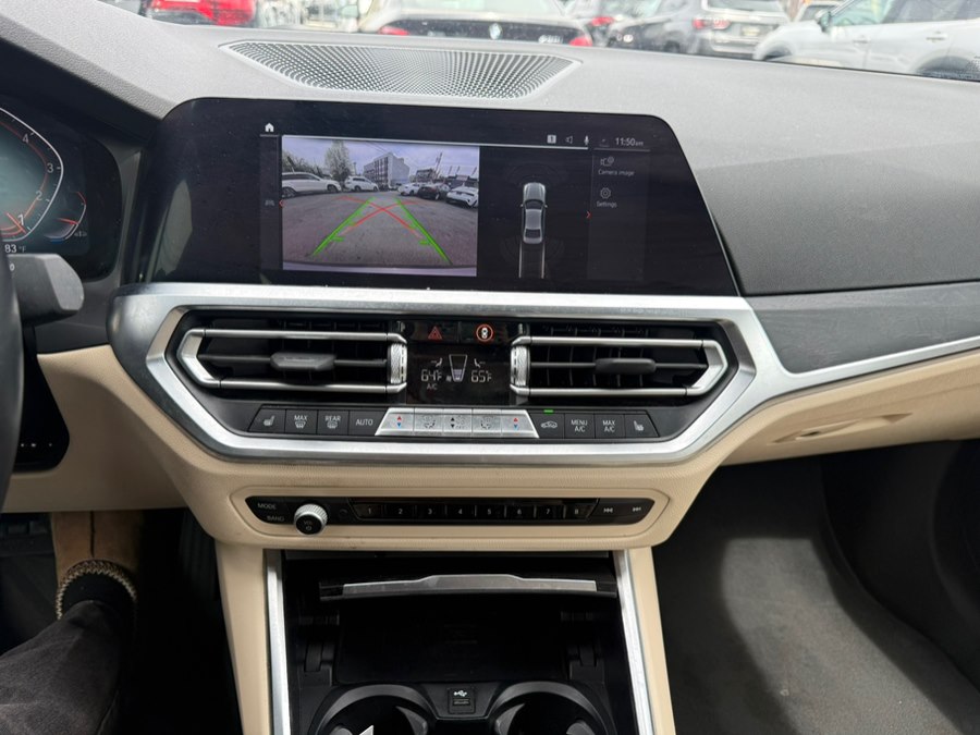 2022 BMW 3 Series 330i - Photo 12