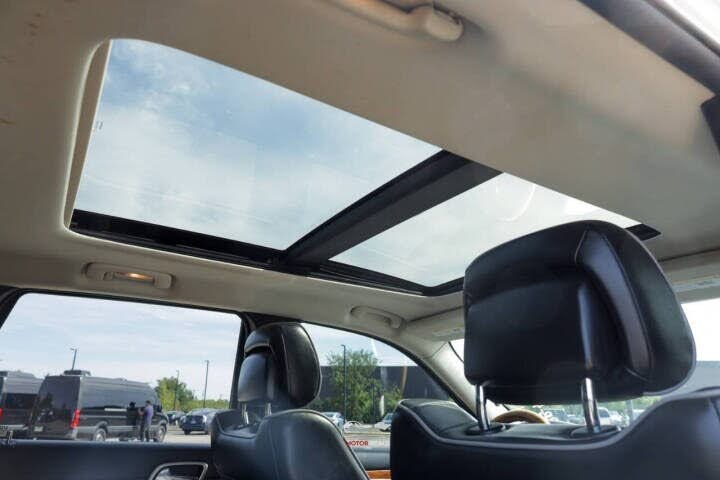 2013 Jeep Grand Cherokee Overland - Photo 18