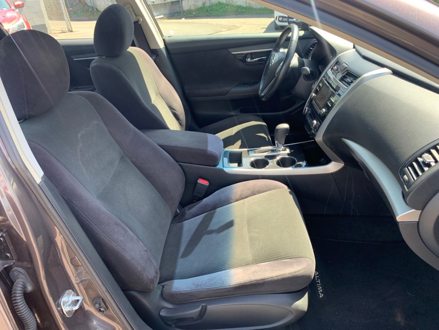 2013 Nissan Altima Sedan SV - Photo 18