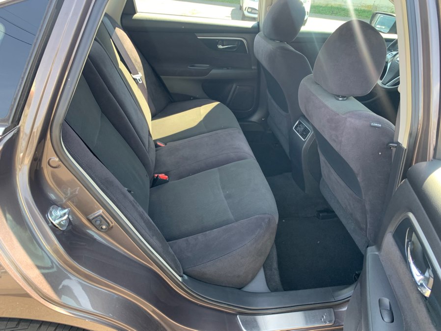 2013 Nissan Altima Sedan SV - Photo 21