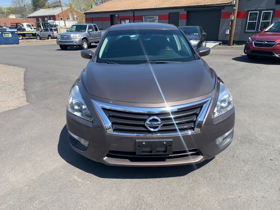 2013 Nissan Altima Sedan SV - Photo 2