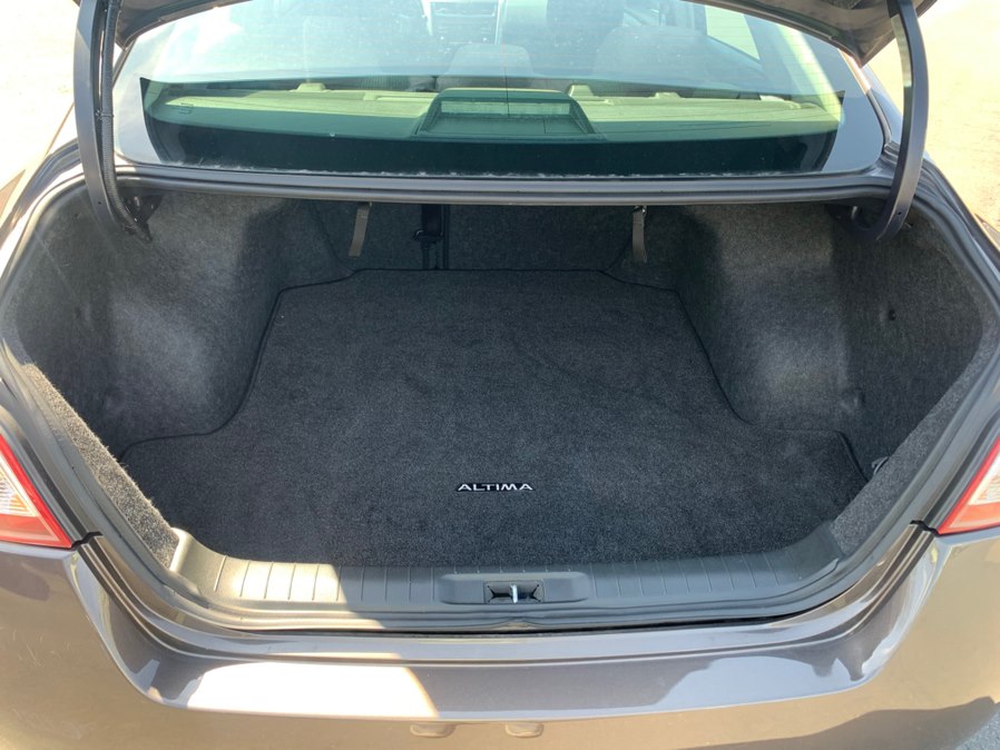 2013 Nissan Altima Sedan SV - Photo 32