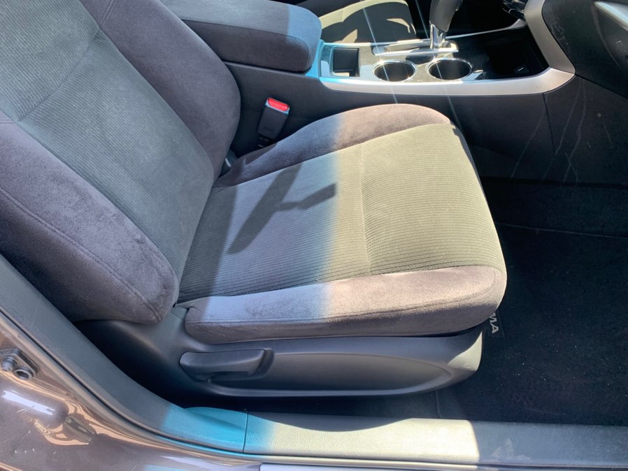 2013 Nissan Altima Sedan SV - Photo 19