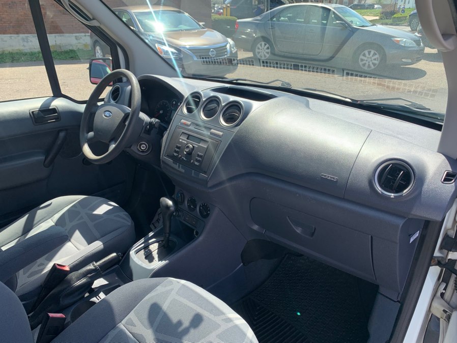 2010 Ford Transit Connect XL - Photo 11
