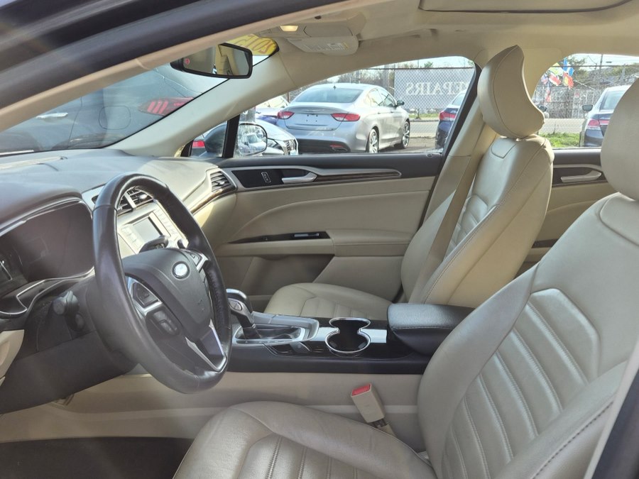 2015 Ford Fusion Hybrid SE - Photo 7