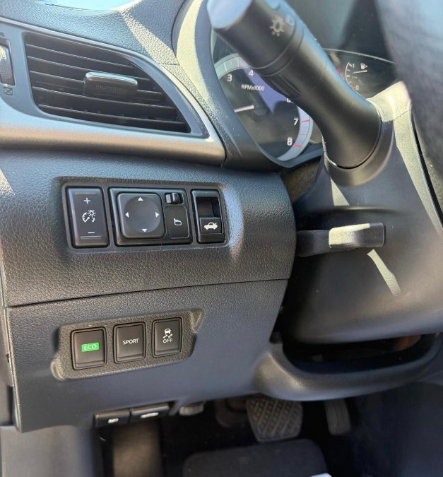2013 Nissan Sentra SR - Photo 9