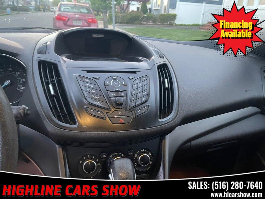 2016 Ford Escape S - Photo 28