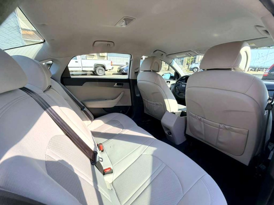 2016 Hyundai Sonata SE - Photo 17