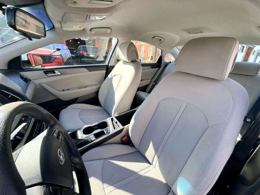 2016 Hyundai Sonata SE - Photo 9