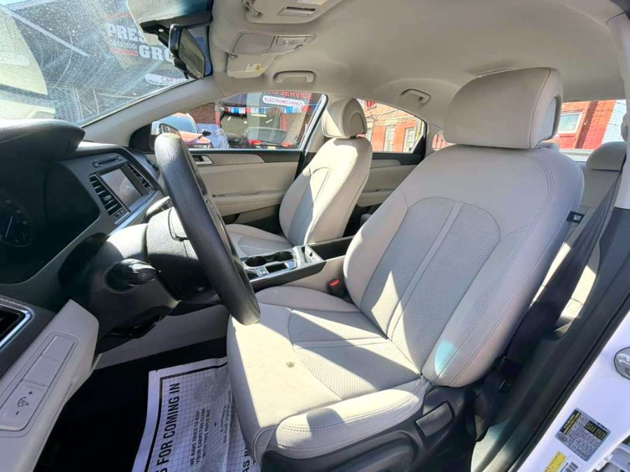 2016 Hyundai Sonata SE - Photo 8