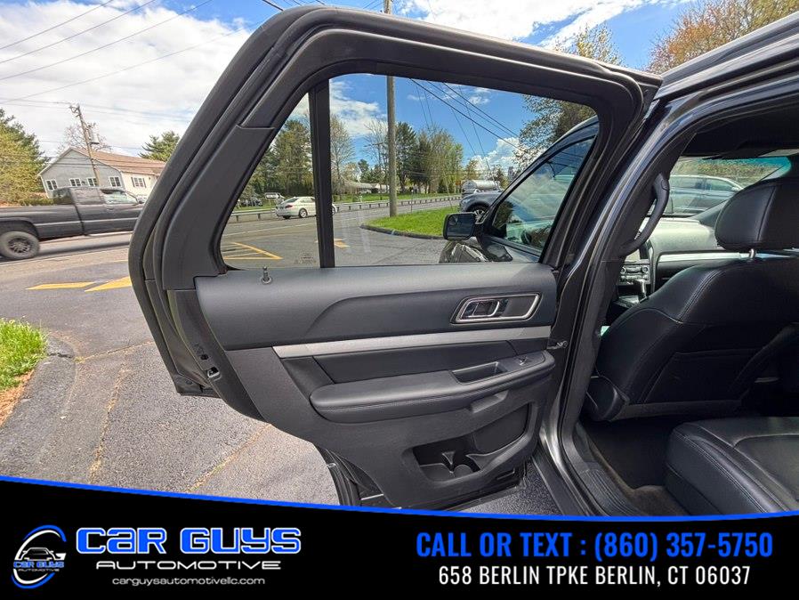 2016 Ford Explorer XLT - Photo 8