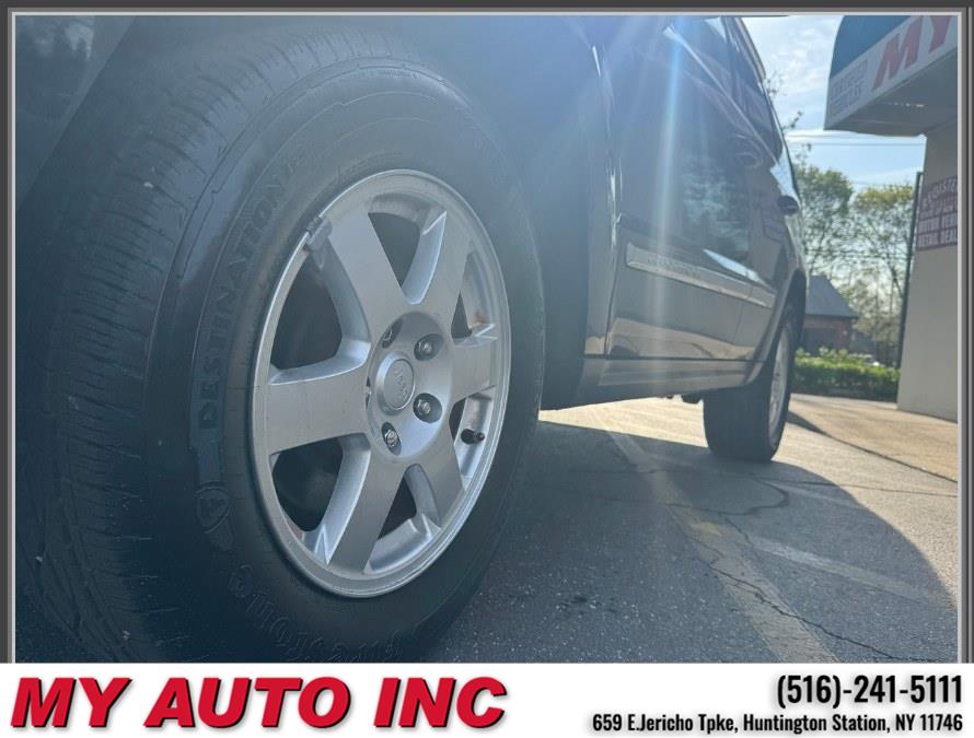 2010 Jeep Grand Cherokee Laredo - Photo 9