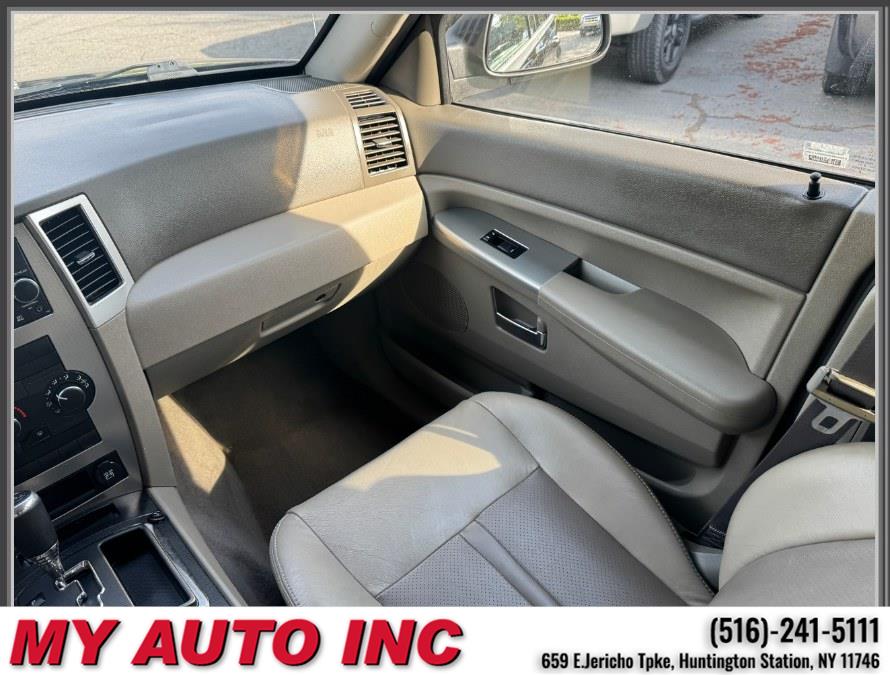 2010 Jeep Grand Cherokee Laredo - Photo 13