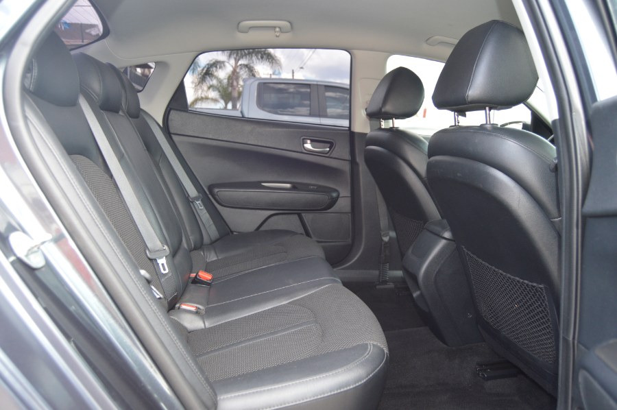 2019 Kia Optima S - Photo 18