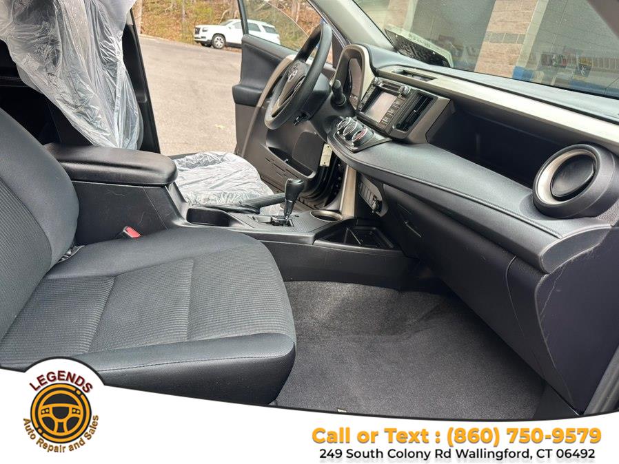 2015 Toyota RAV4 LE - Photo 6