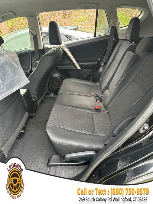 2015 Toyota RAV4 LE - Photo 10