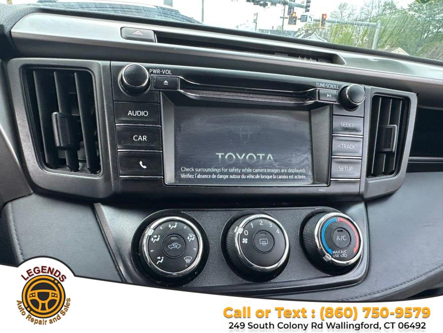 2017 Toyota RAV4 LE - Photo 6