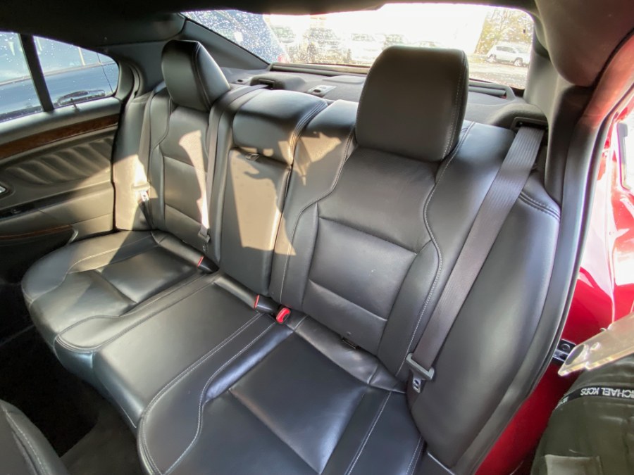 2017 Ford Taurus Limited - Photo 9