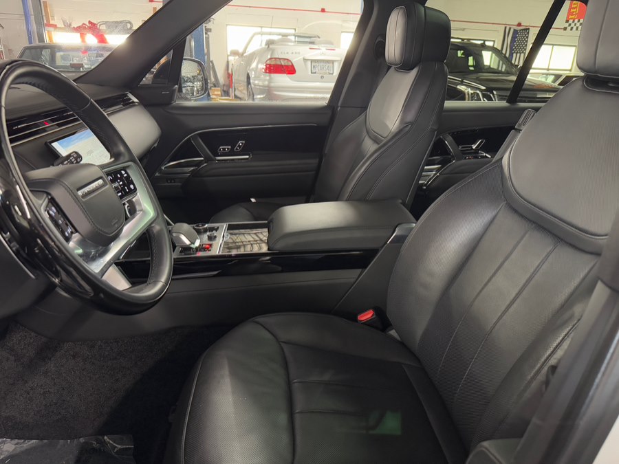2023 Land Rover Range Rover SE - Photo 10
