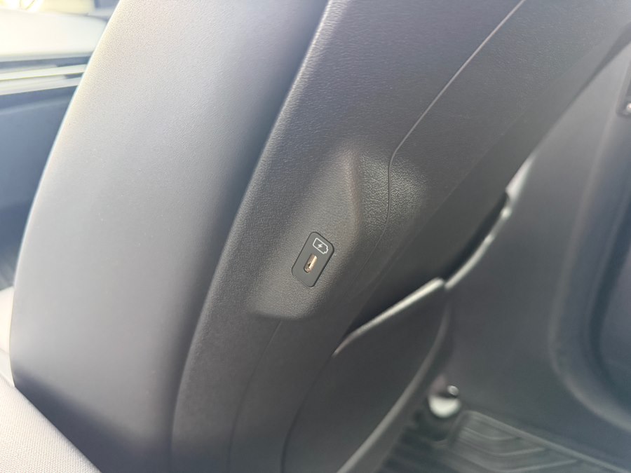 2024 Kia EV6 Light L/R - Photo 43