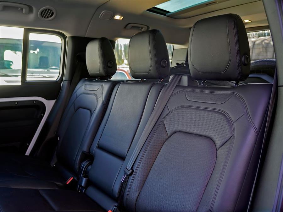 2023 Land Rover Defender S - Photo 27