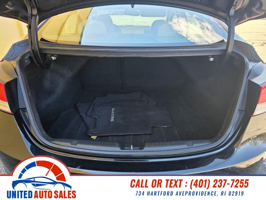 2013 Hyundai Elantra GLS - Photo 9